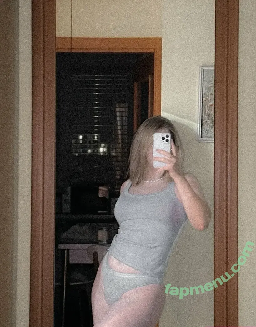 Deca_mo nude photo #0011 (Deca_mo)