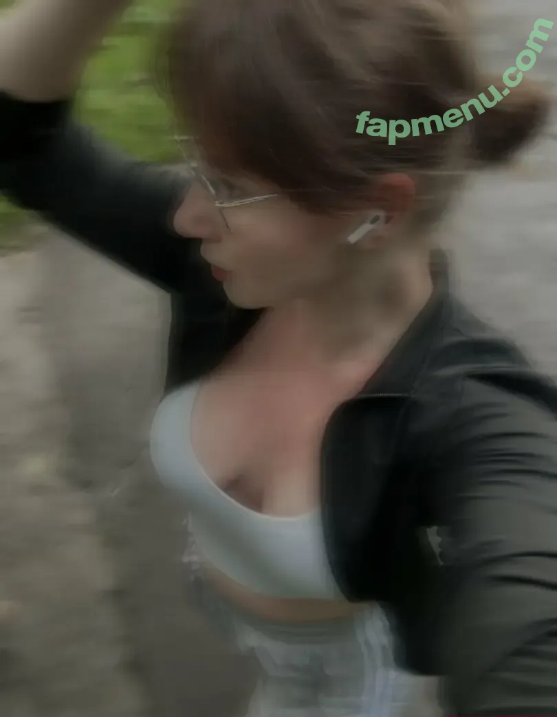 Deca_mo nude photo #0013 (Deca_mo)