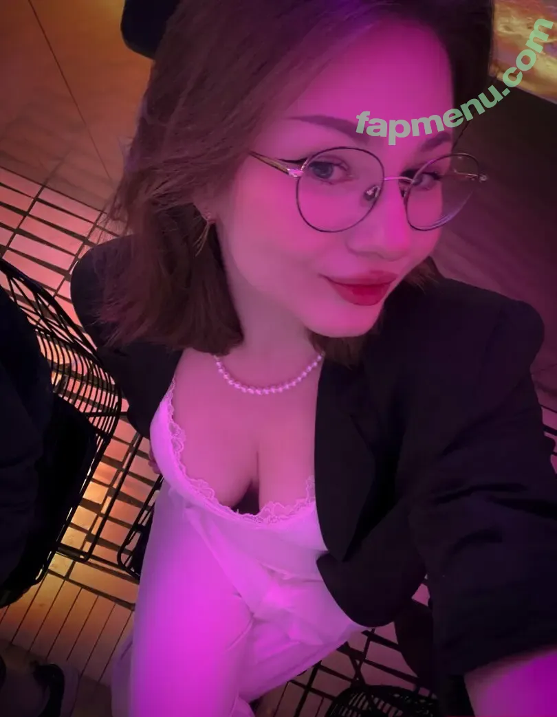 Deca_mo nude photo #0018 (Deca_mo)