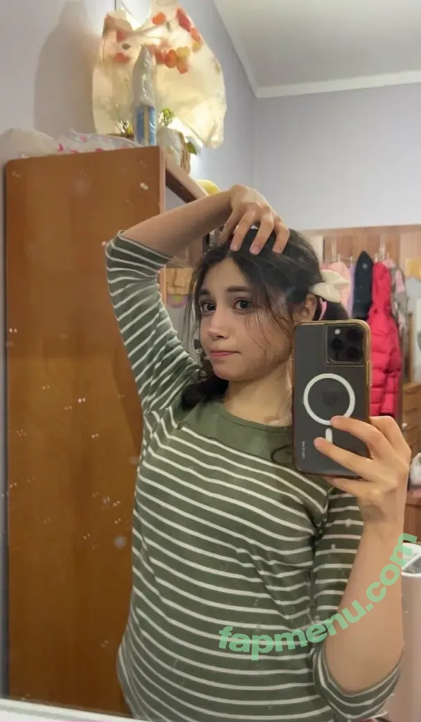 deercassieeee nude photo #0011 (deercassieeee)