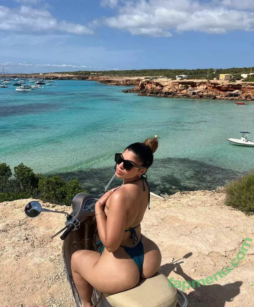 Deevaxo nude photo #0010 (nikocadoavocado)