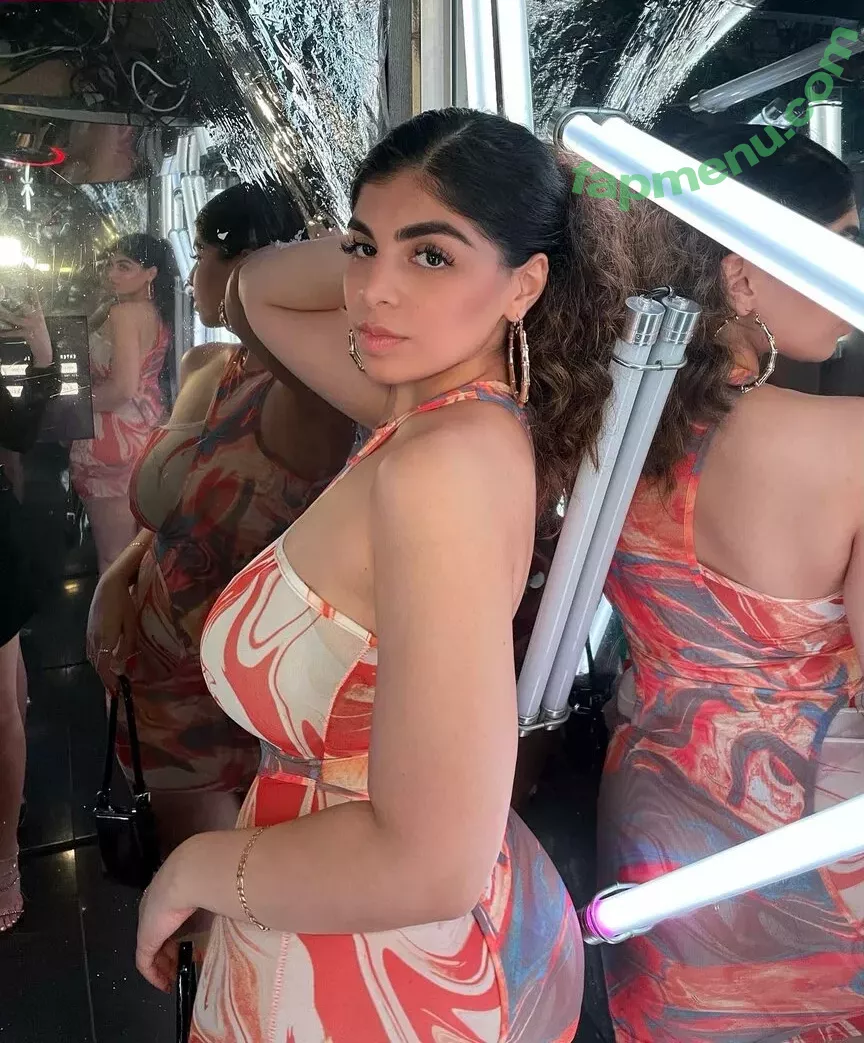 Deevaxo nude photo #0055 (nikocadoavocado)