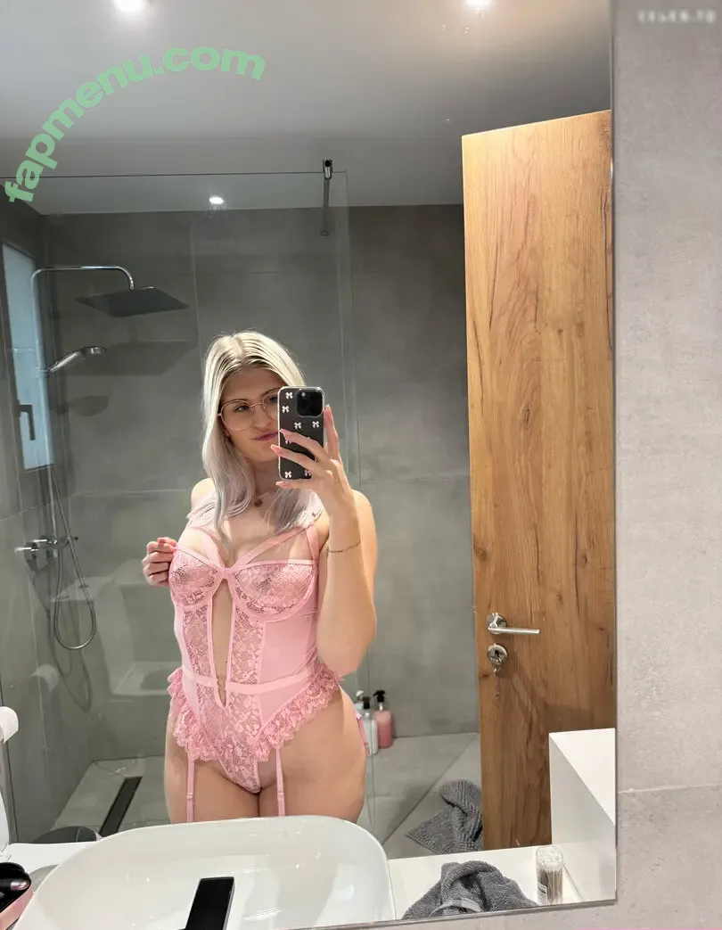 Deineemilia nude photo #0148 (demirose)