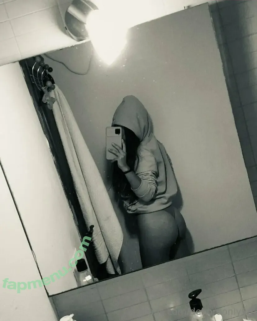deluxebyclaudia nude photo #0016 (deluxebyclaudia)