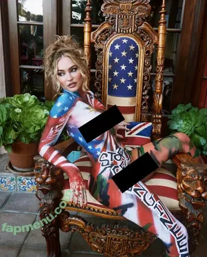  nude photo #0001