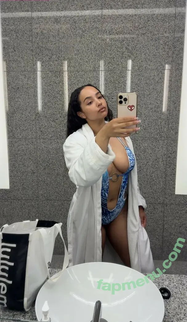 Demetria Obilor nude photo #0007 (Demetria Obilor)
