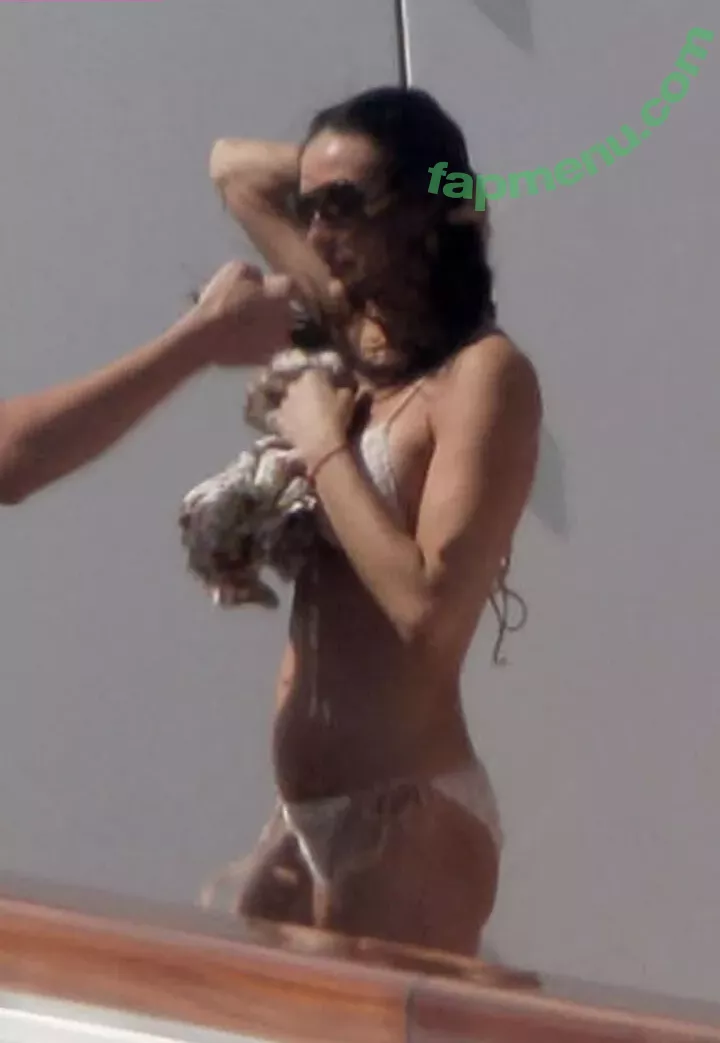 Demi Moore nude photo #0324 (demimoore / justdemi / kyliedemi)