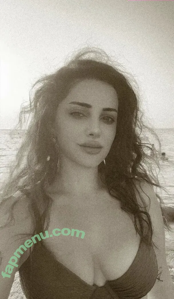 Deniz Bağdaş nude photo #0033 (denizbagdas)