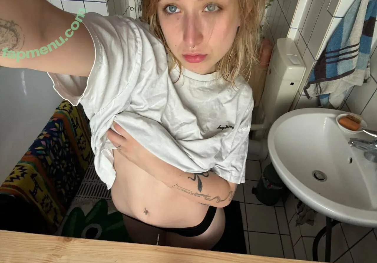 deutschebestonlyfansgirl nude photo #0053 (germanybestgirls)