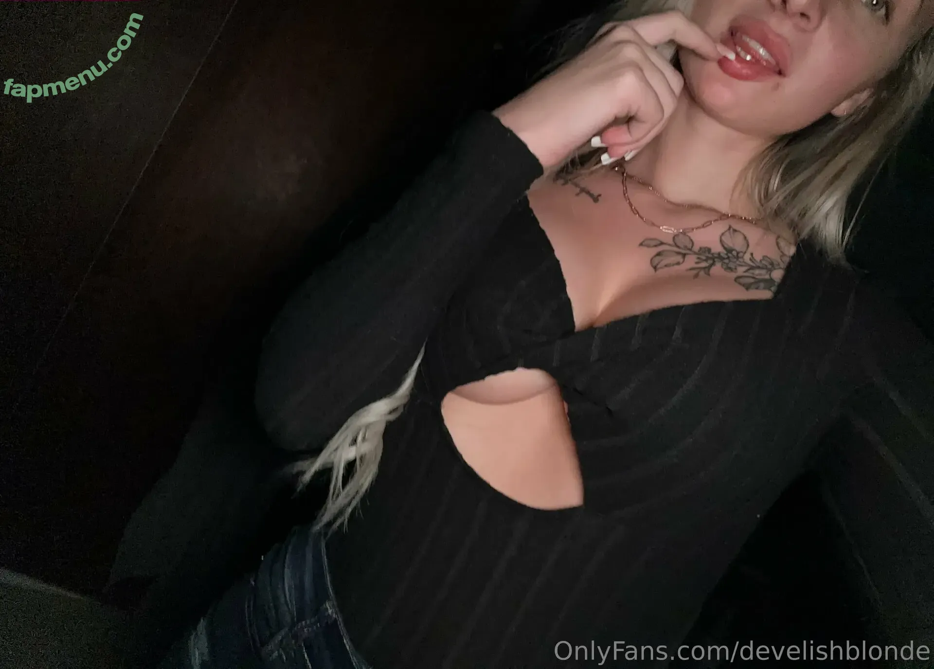 develishblonde nude photo #0010 (develishblonde)