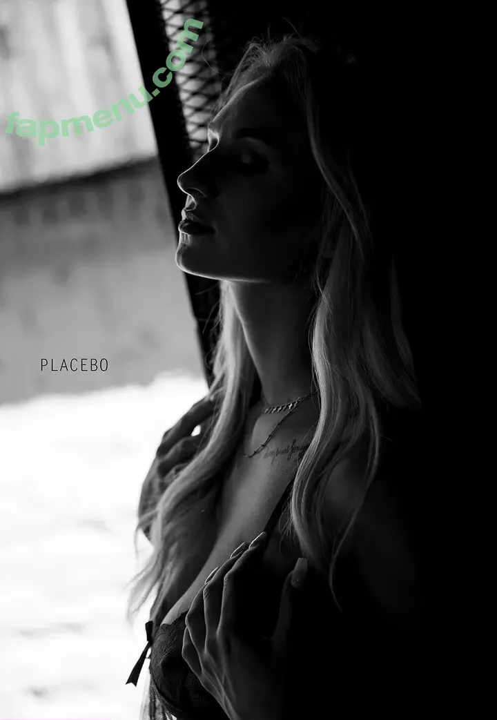 develishblonde nude photo #0033 (develishblonde)
