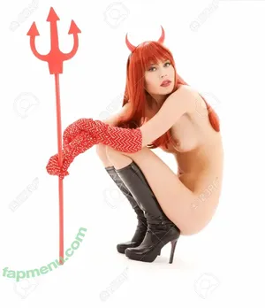  nude photo #0003