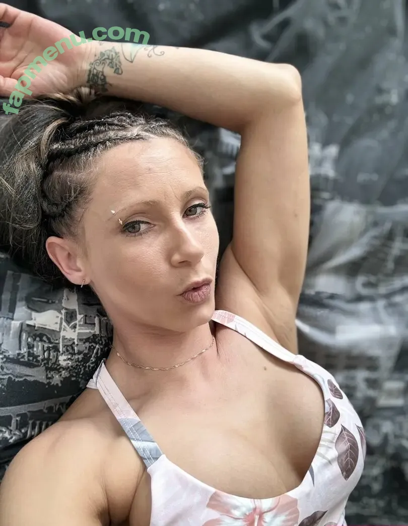 Devil In Demand nude photo #0036 (tasha87xx)