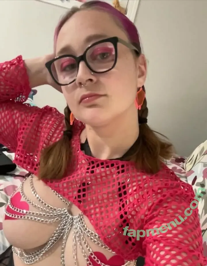 Devilishbat nude photo #0003 (devilish.bat)
