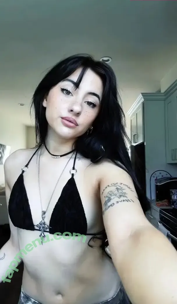 Devinevola nude photo #0030 (Devinevola)