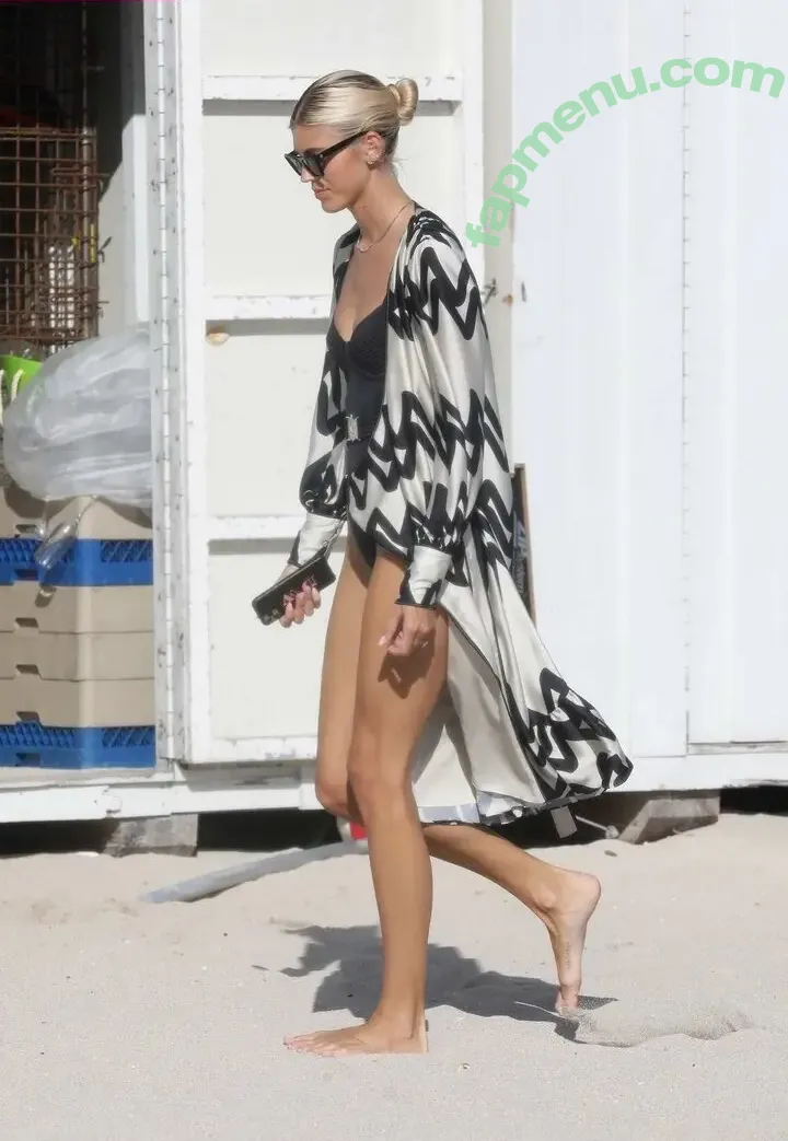 Devon Windsor nude photo #0030 (devwindsor)