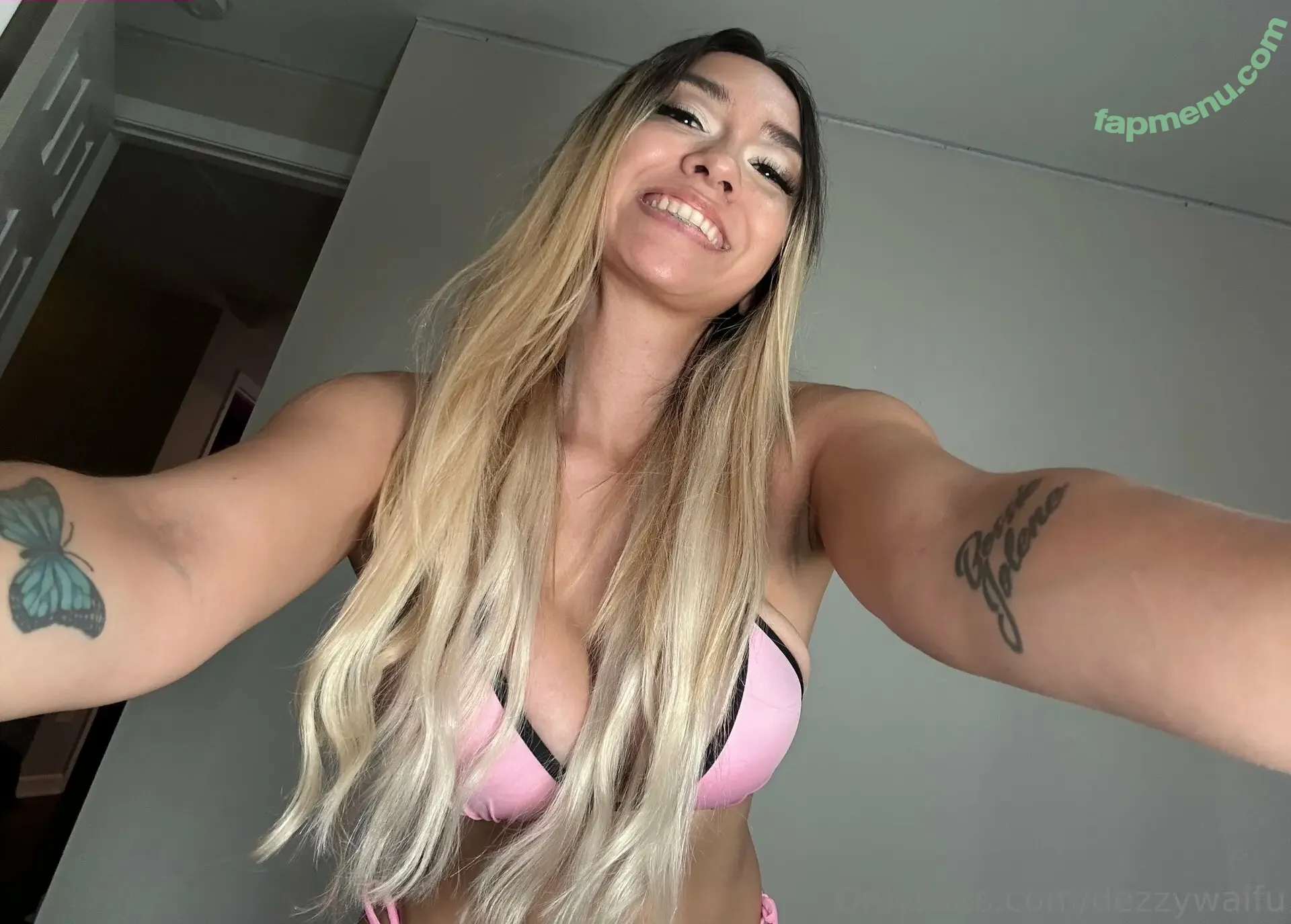 dezzywaifu nude photo #0030 (dezzywaifu)