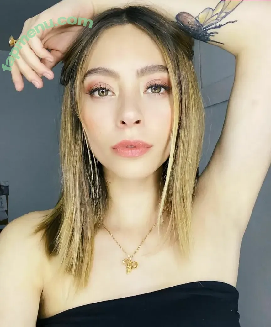 Dhasiawezka nude photo #0004 (Dhasiawezka)