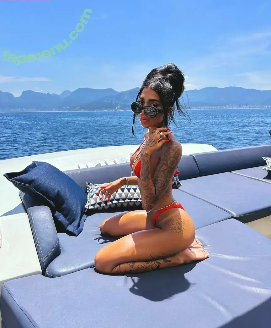 dhiovanna nude photo #0010 (dhiovanna)