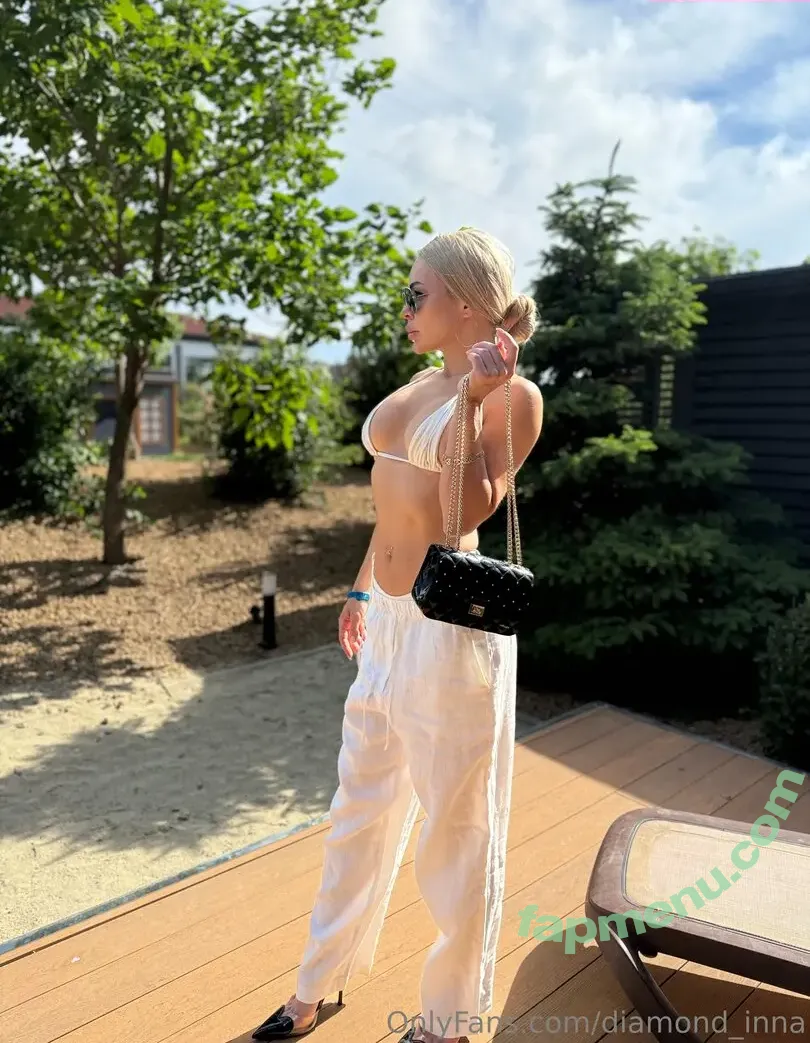 diamond_inna nude photo #0023 (diamond_inna_)