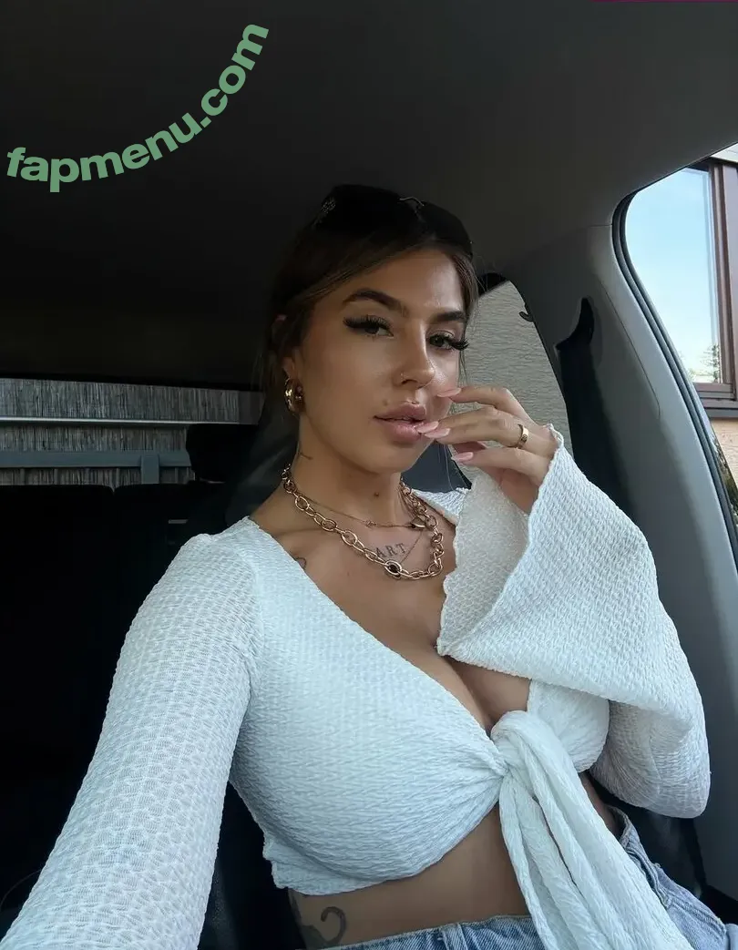 Diamond-tears nude photo #0010 (Diamondtearsx / deluxebabyx)