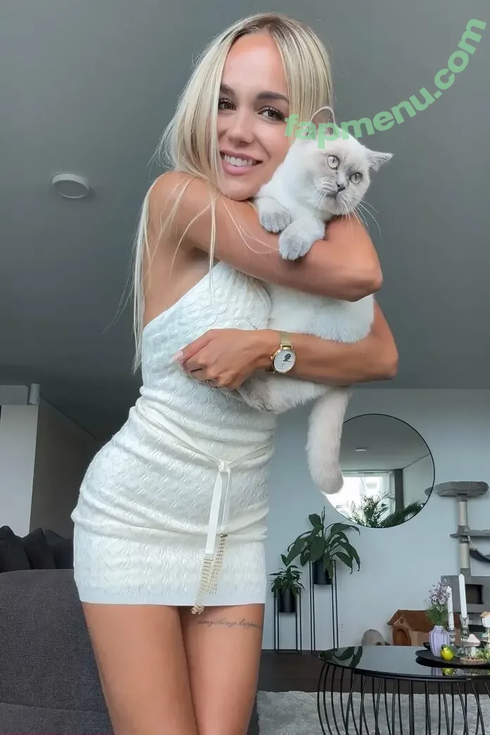 diana.banana nude photo #0017 (diana.banana)