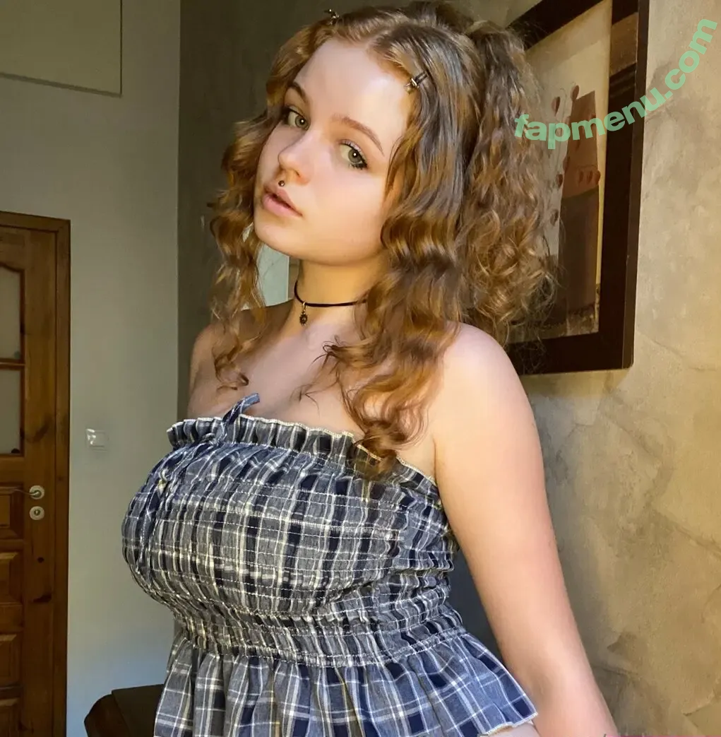 didichop nude photo #0049 (Chopdidi / CosmicLullabyy / sayidat_tawil_wa_tabkh)