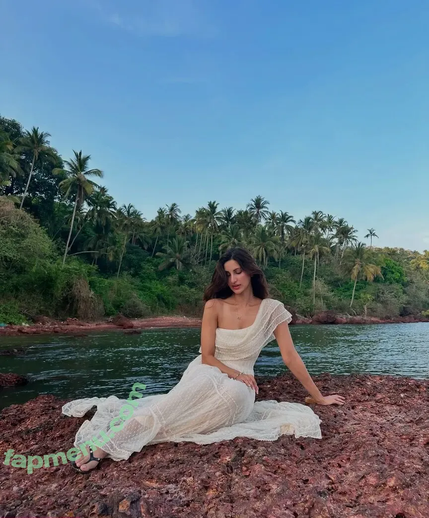 Diksha J Singh nude photo #0091 (dikshajsingh)