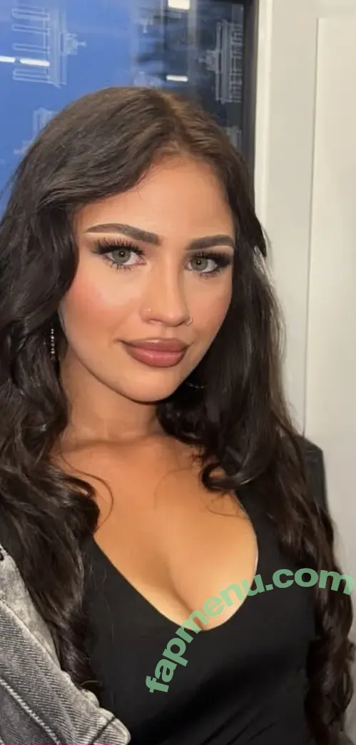 Dilan nude photo #0003 (Dilan)