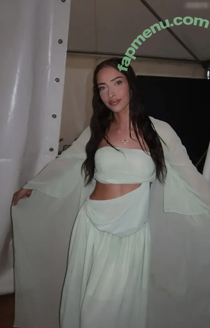 Dilara Hava Tunç nude photo #0030 (Dilara Hava Tunç)