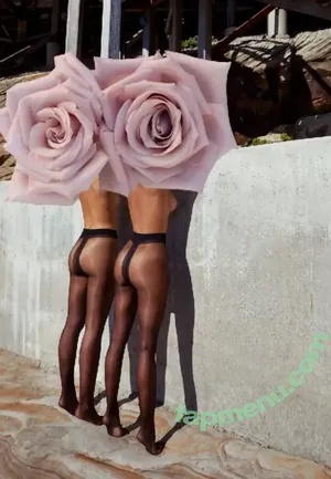  nude photo #0008