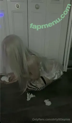  nude photo #0002