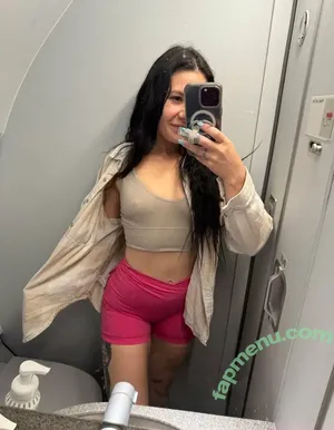 disneyyrose13 / disneyy13rose nude photo #0095