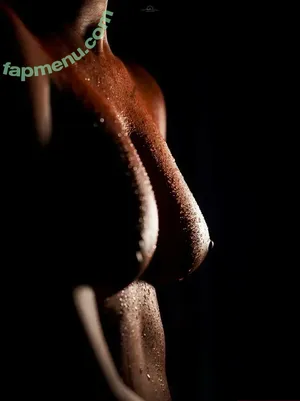 Divya Muraleedharan / Divz_muralee / Sigo_aprendiendo / Touche_esthetique nude photo #0005