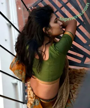 Divya Muraleedharan / Divz_muralee / Sigo_aprendiendo / Touche_esthetique nude photo #0014