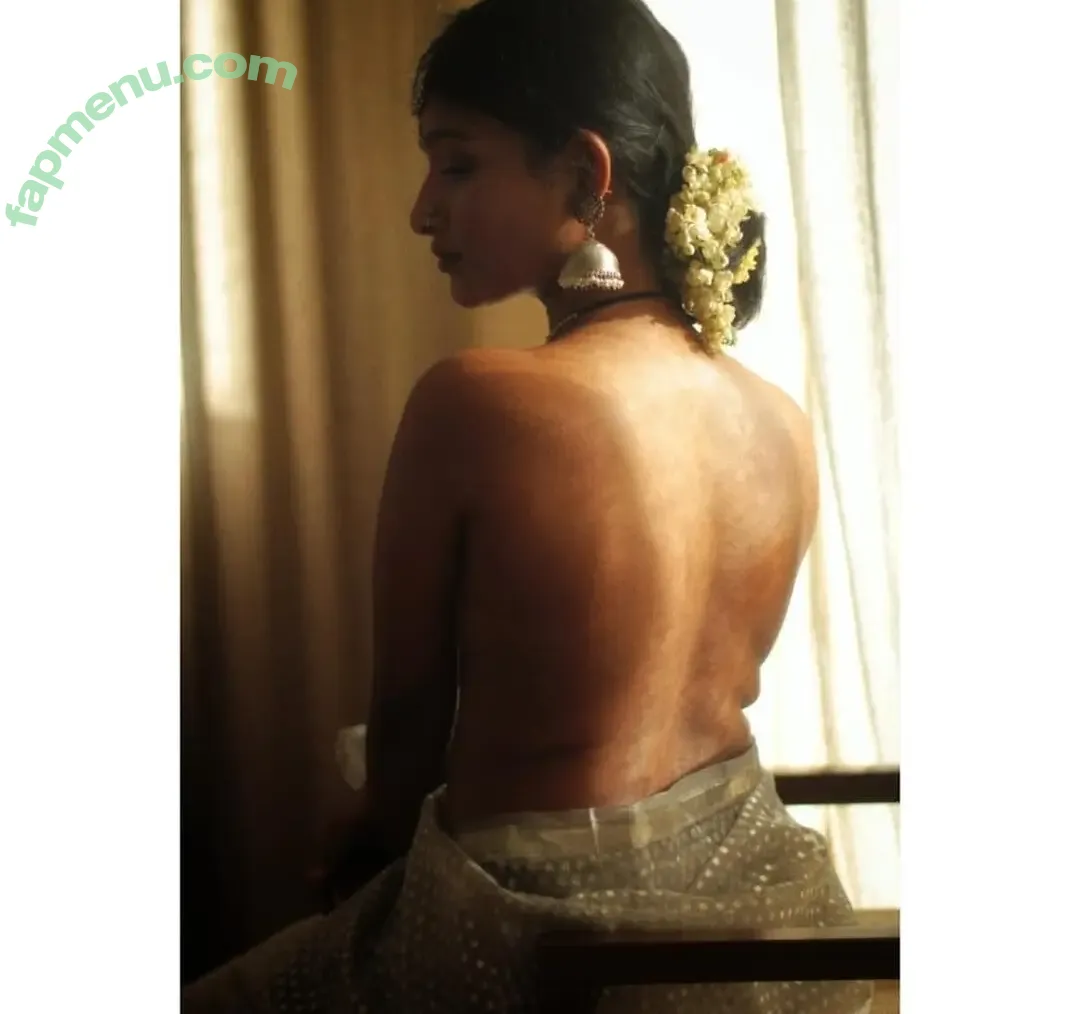 Divya Muraleedharan nude photo #0010 (Divz_muralee / Sigo_aprendiendo / Touche_esthetique)