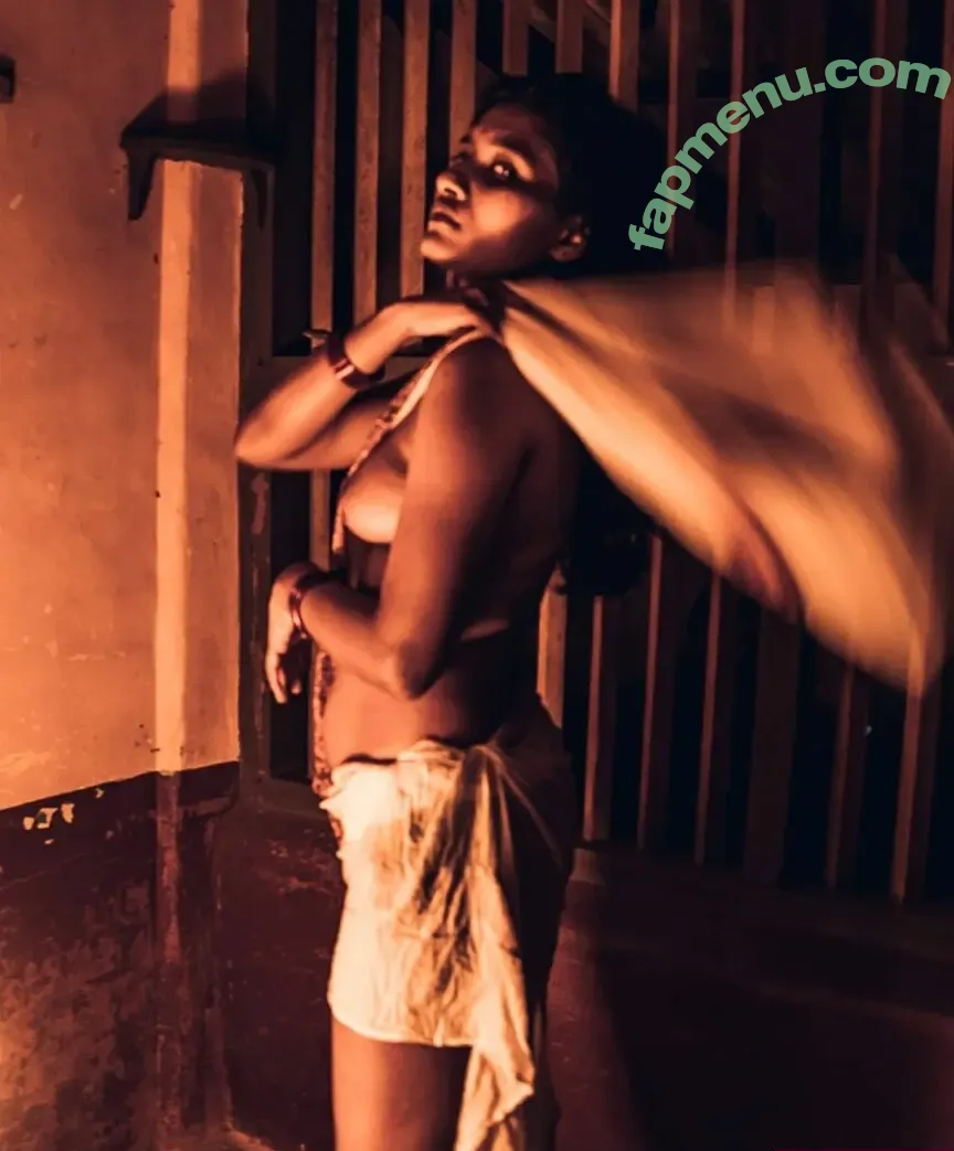 Divya Muraleedharan nude photo #0018 (Divz_muralee / Sigo_aprendiendo / Touche_esthetique)