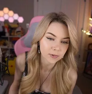 Dizzykitten / dizzykitten7 / dizzykittenpaws / thedizzykitten nude photo #1412
