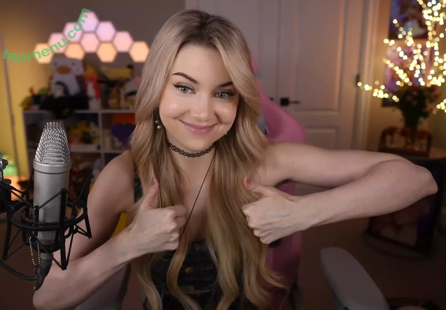 Dizzykitten nude photo #1383 (dizzykitten7 / dizzykittenpaws / thedizzykitten)