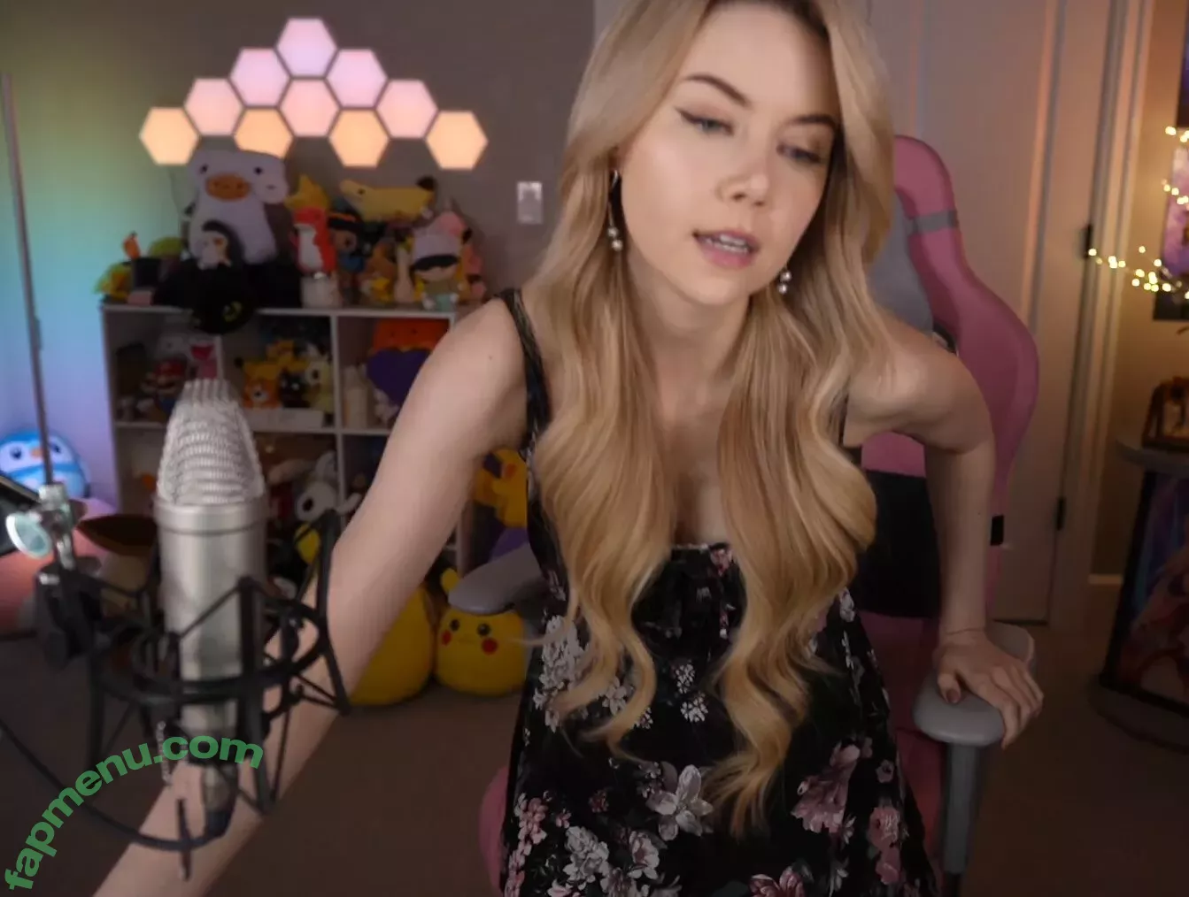 Dizzykitten nude photo #1387 (dizzykitten7 / dizzykittenpaws / thedizzykitten)