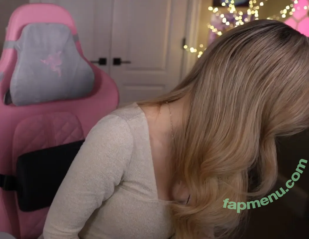 Dizzykitten nude photo #1913 (dizzykitten7 / dizzykittenpaws / thedizzykitten)