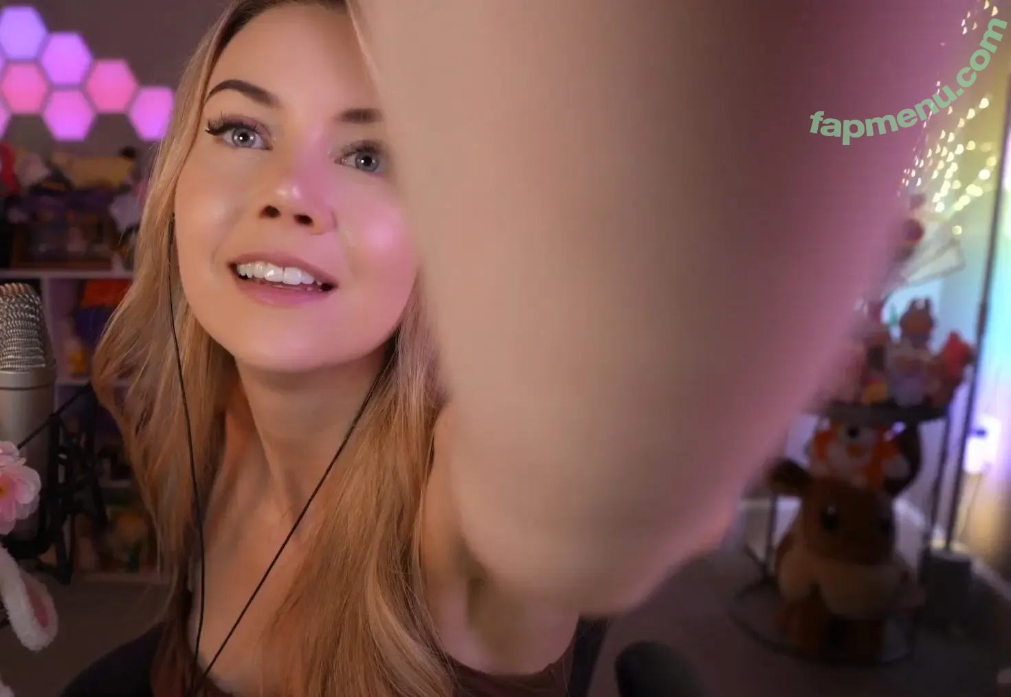 Dizzykitten nude photo #2473 (dizzykitten7 / dizzykittenpaws / thedizzykitten)