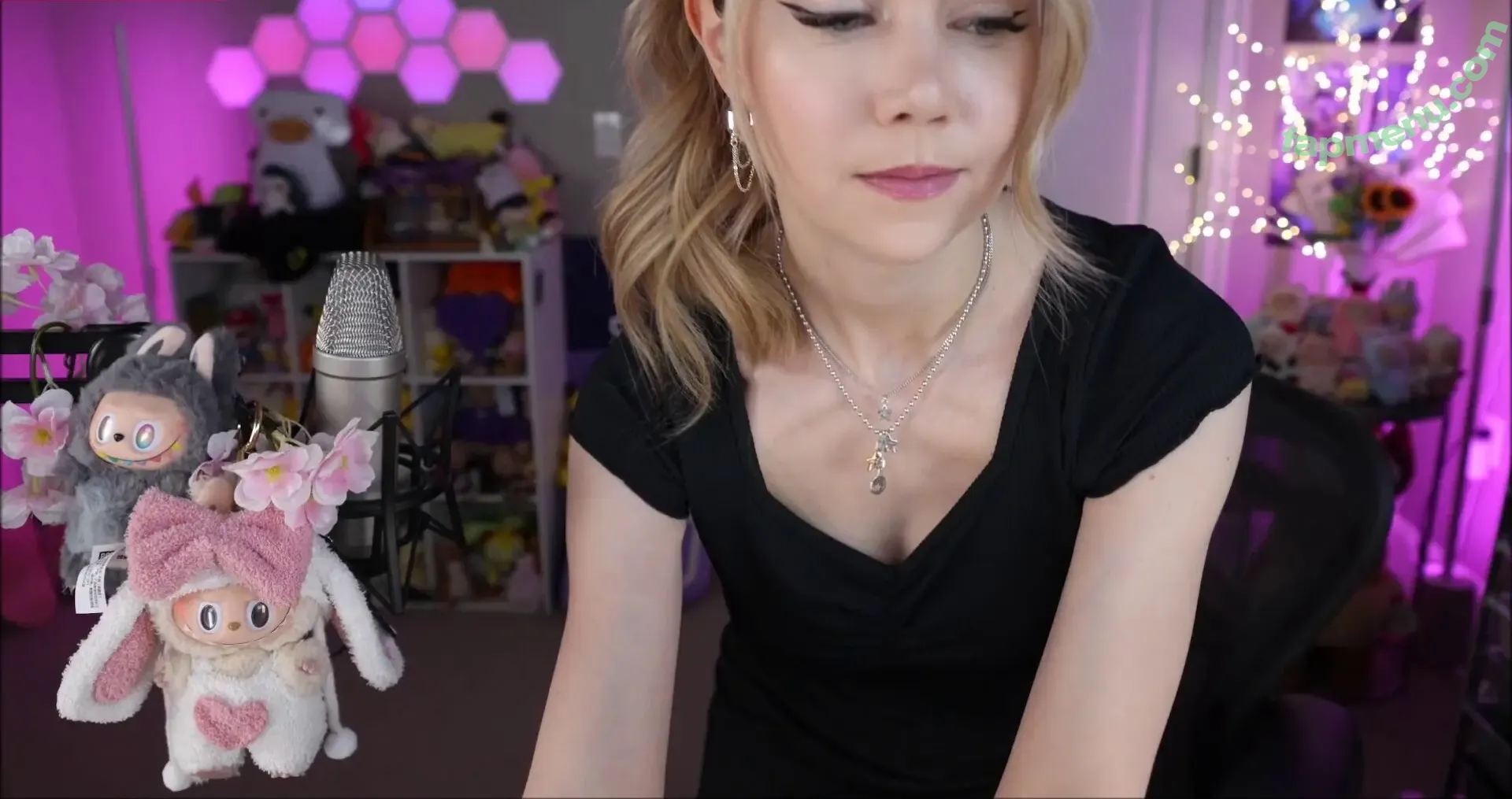 Dizzykitten nude photo #2489 (dizzykitten7 / dizzykittenpaws / thedizzykitten)