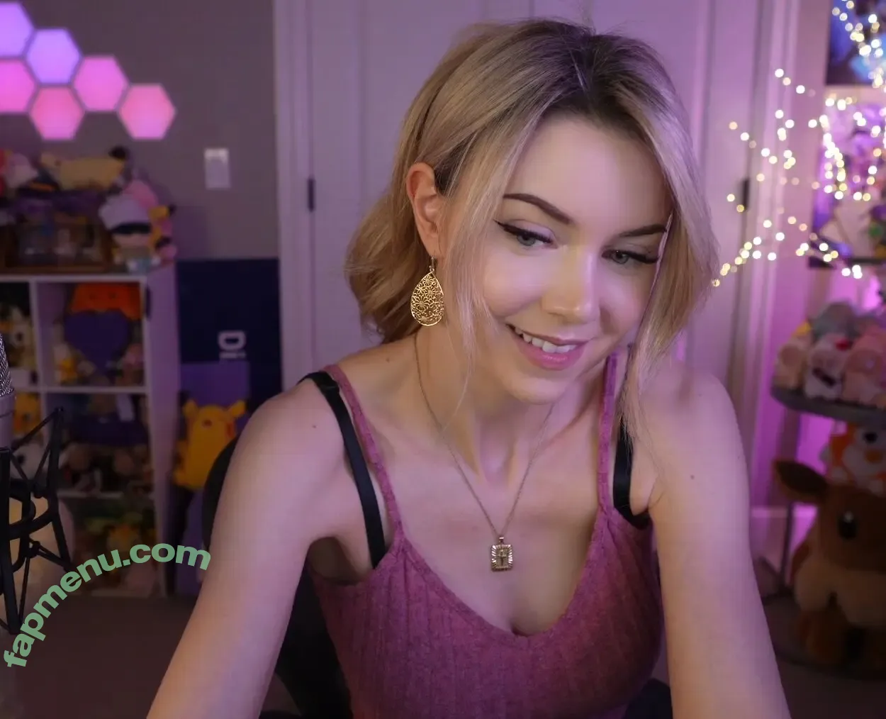 Dizzykitten nude photo #2506 (dizzykitten7 / dizzykittenpaws / thedizzykitten)
