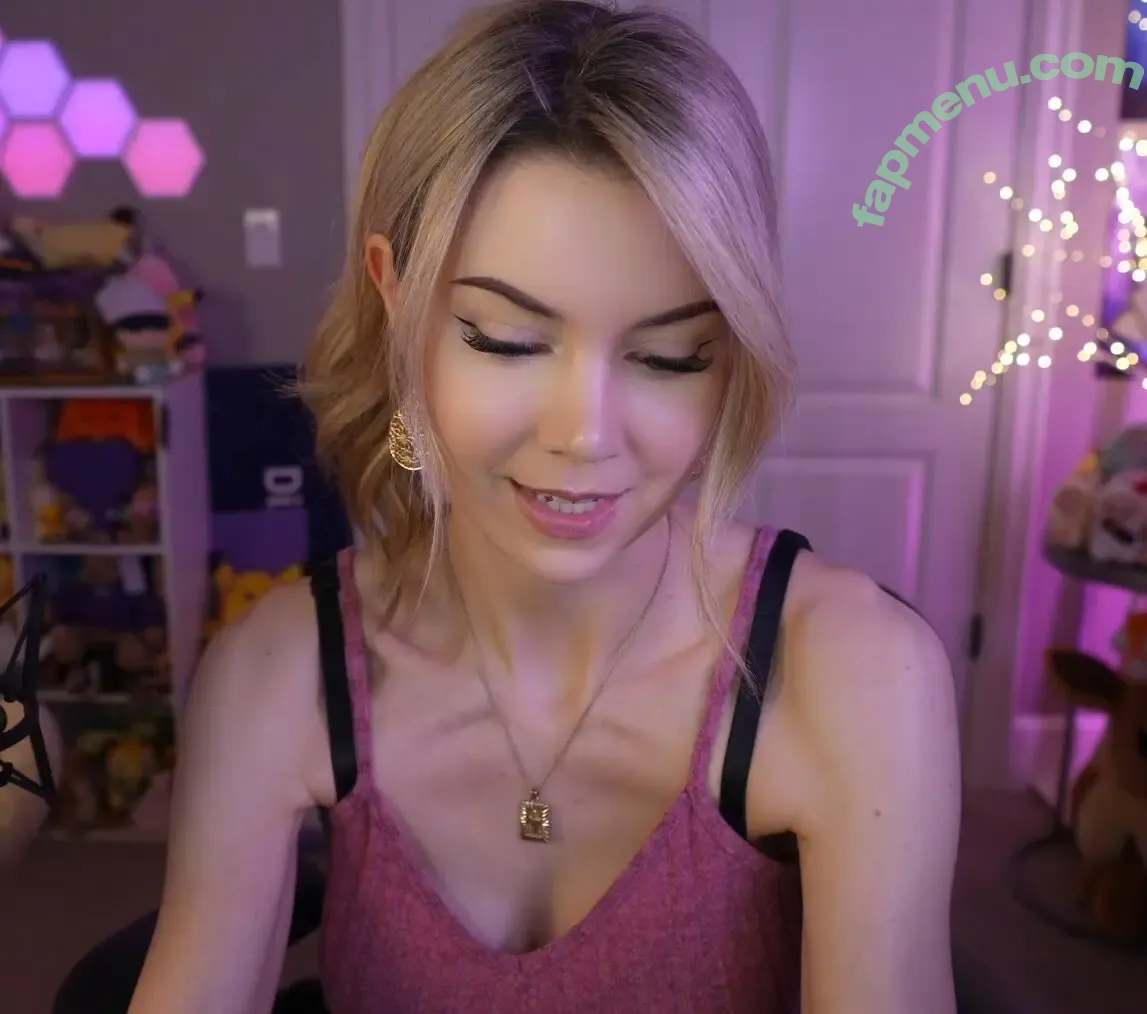 Dizzykitten nude photo #2513 (dizzykitten7 / dizzykittenpaws / thedizzykitten)