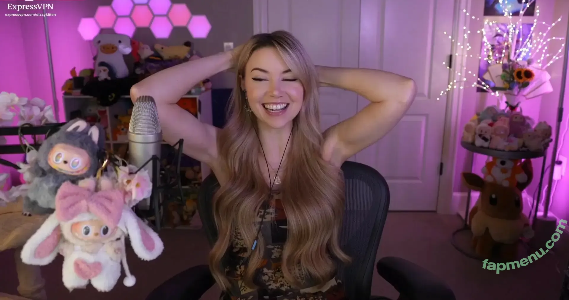Dizzykitten nude photo #2528 (dizzykitten7 / dizzykittenpaws / thedizzykitten)