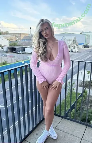 Dolcieallen / DOLCIEALLENN nude photo #0001