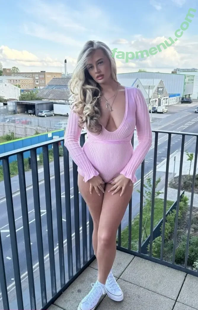 Dolcieallen nude photo #0001 (DOLCIEALLENN)