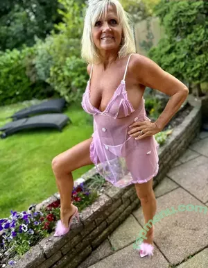  nude photo #0005
