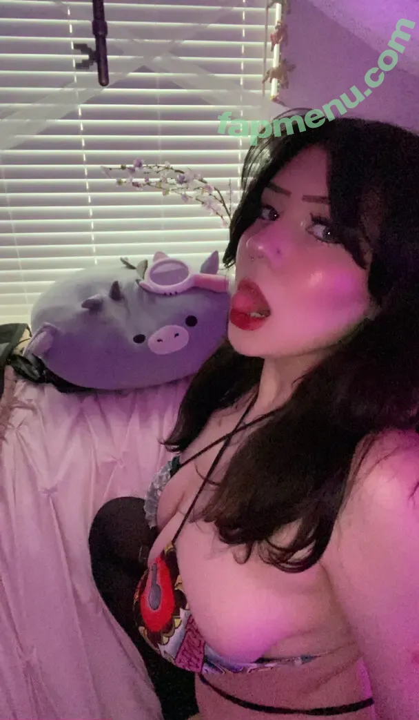dollygraveee nude photo #0001 (dollygraveee)